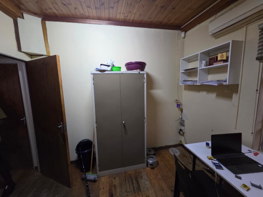 13 Bedroom Property for Sale in Brandwag Free State